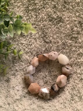 Rustic Natural Agate Gemstone Facetted Beaded Stretch Chunky Bracelet NWT 7”